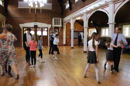 Children-Ballroom-dancing-lessons-south-woodford